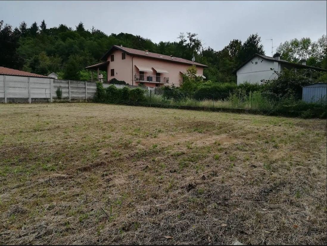 AREA EDIFICABILE in VENDITA a MONCRIVELLO