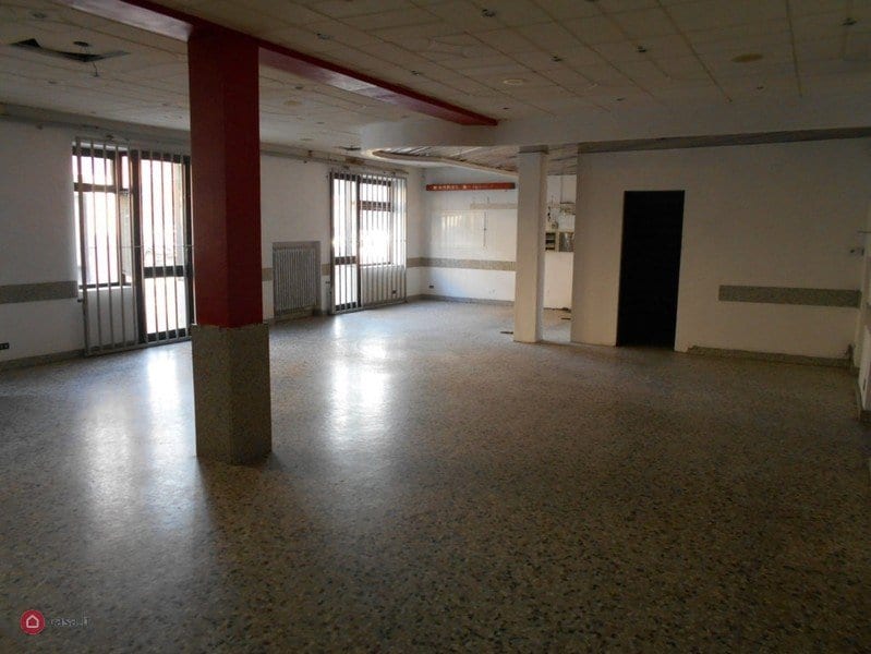 IMMOBILE COMMERCIALE in AFFITTO a CIGLIANO