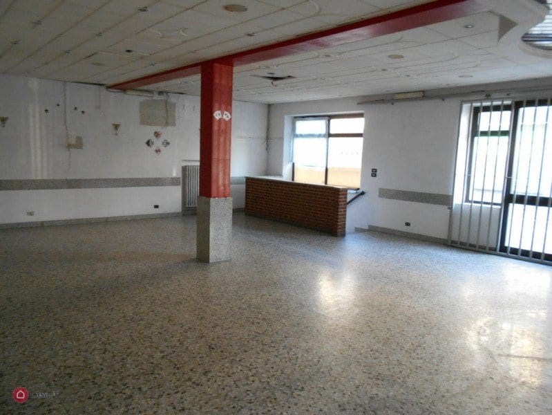 IMMOBILE COMMERCIALE in AFFITTO a CIGLIANO