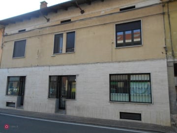 cerca CIGLIANO IMMOBILE COMMERCIALE AFFITTO