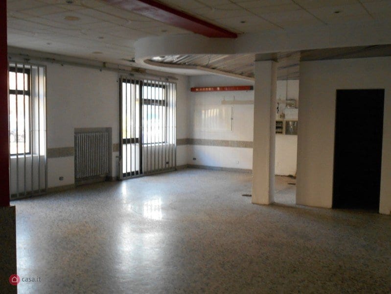 IMMOBILE COMMERCIALE in VENDITA a CIGLIANO