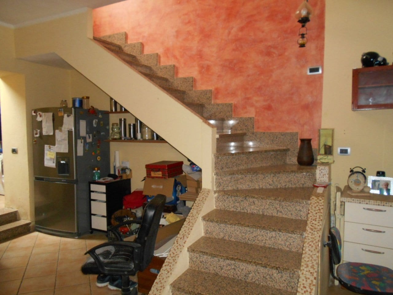 VILLA A SCHIERA in VENDITA a MAGLIONE