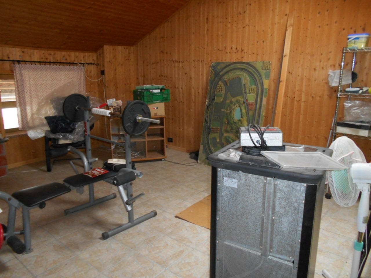 VILLA A SCHIERA in VENDITA a MAGLIONE