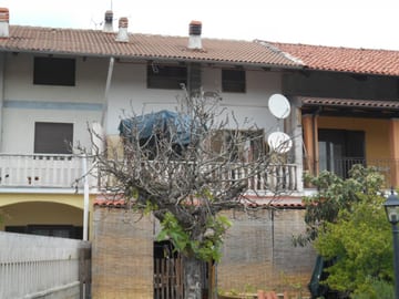 cerca MAGLIONE VILLA A SCHIERA VENDITA
