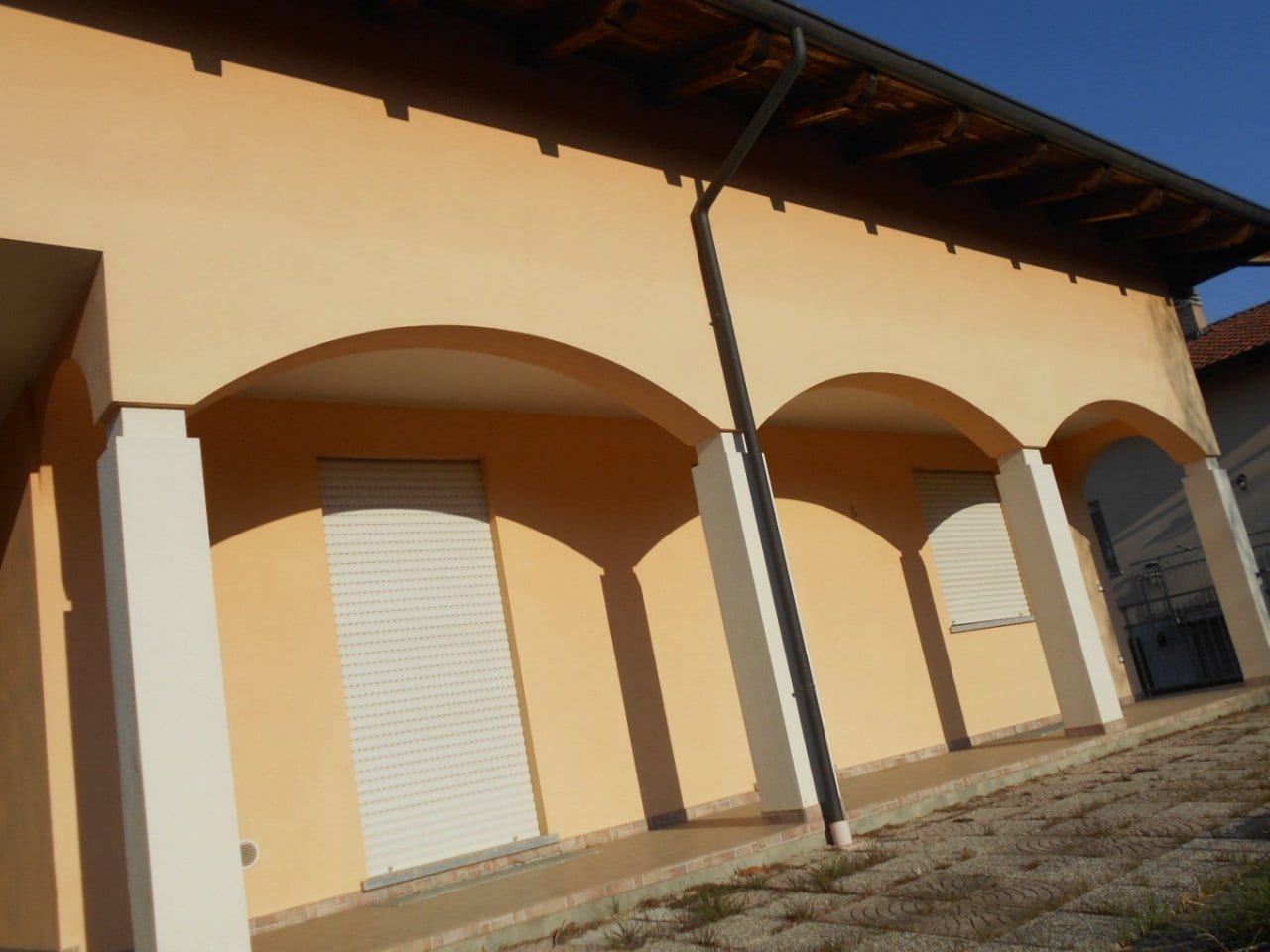 VILLA A SCHIERA in VENDITA a MONCRIVELLO