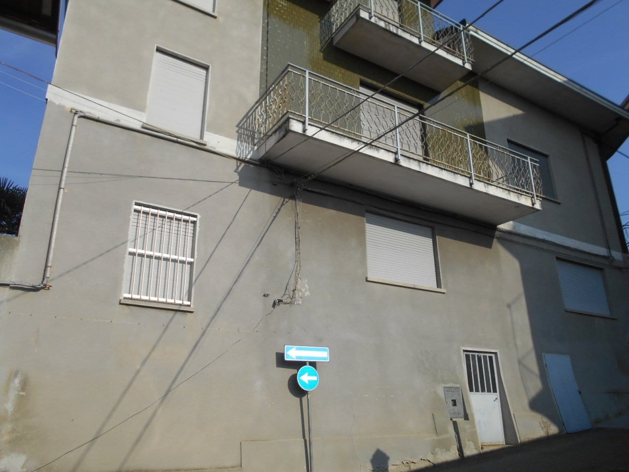 PALAZZO in VENDITA a MONCRIVELLO