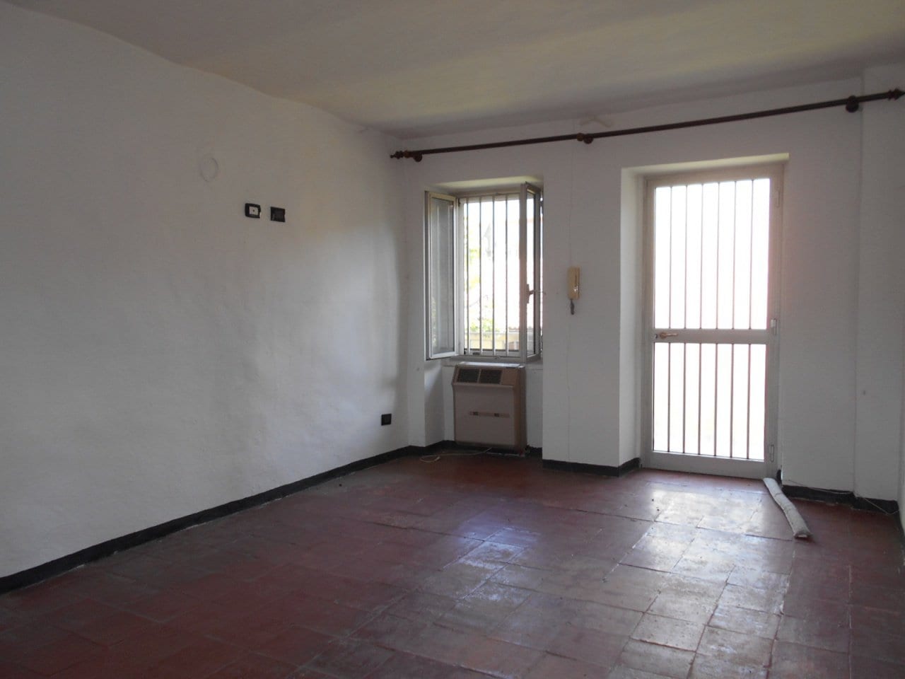 CASA SEMI INDIPENDENTE in VENDITA a MONCRIVELLO