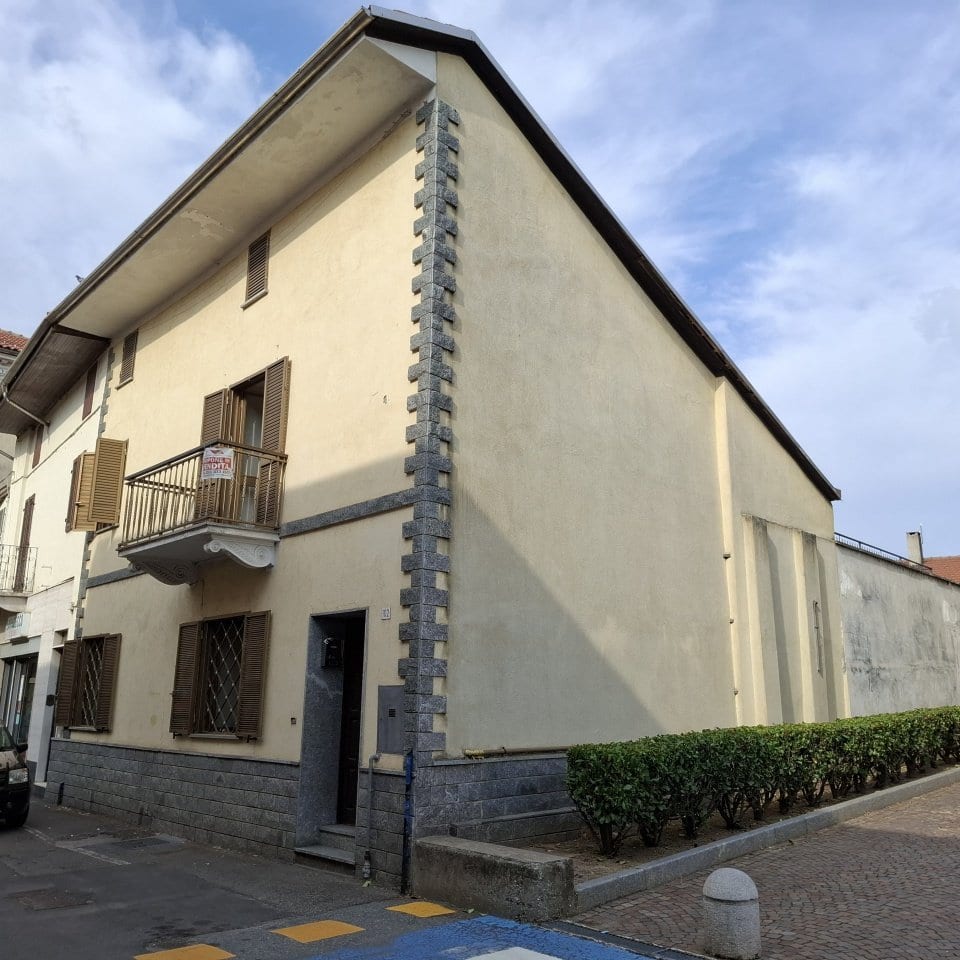 CASA INDIPENDENTE in VENDITA a LIVORNO FERRARIS
