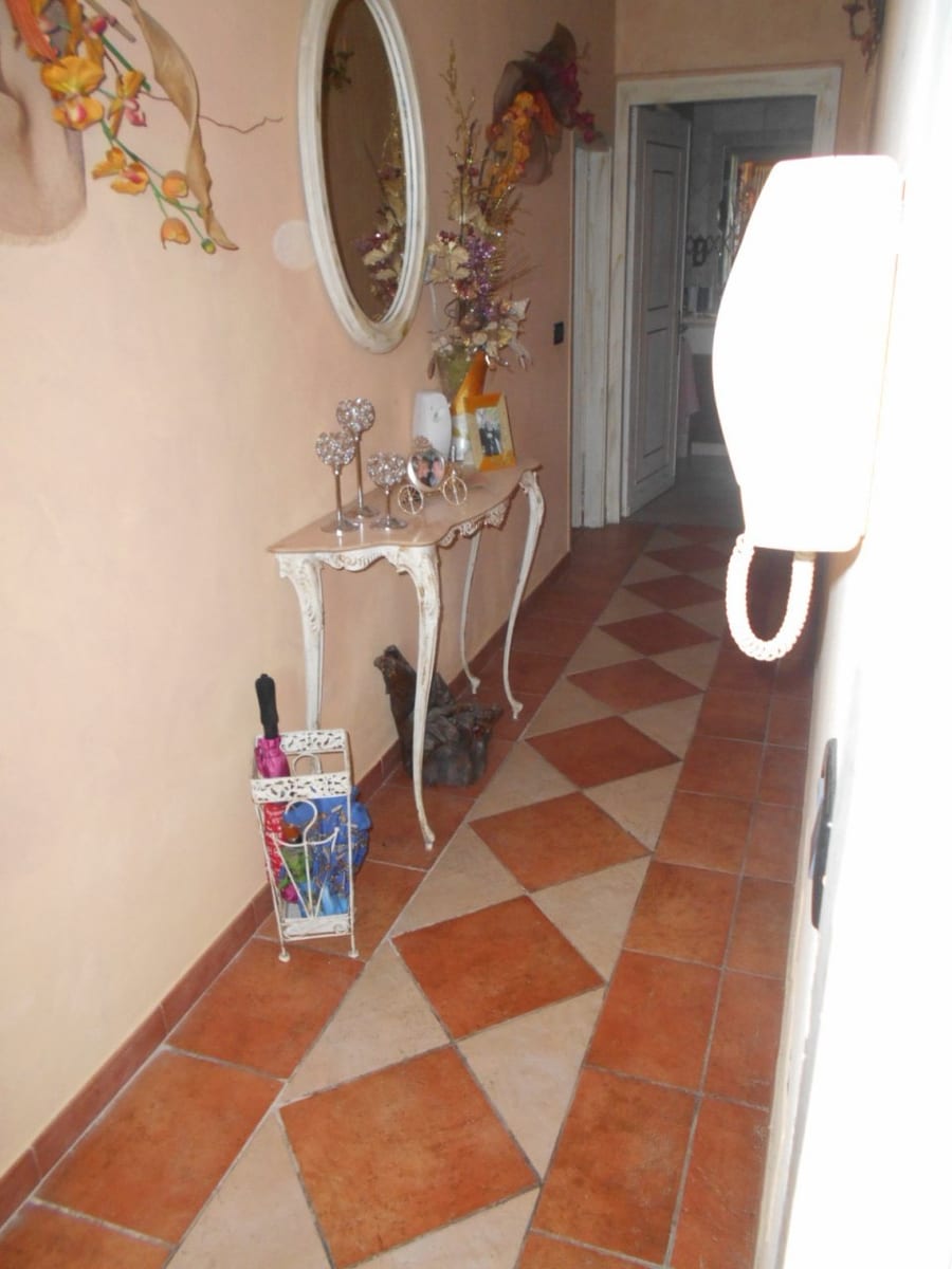 CASA INDIPENDENTE in VENDITA a BIANZÈ
