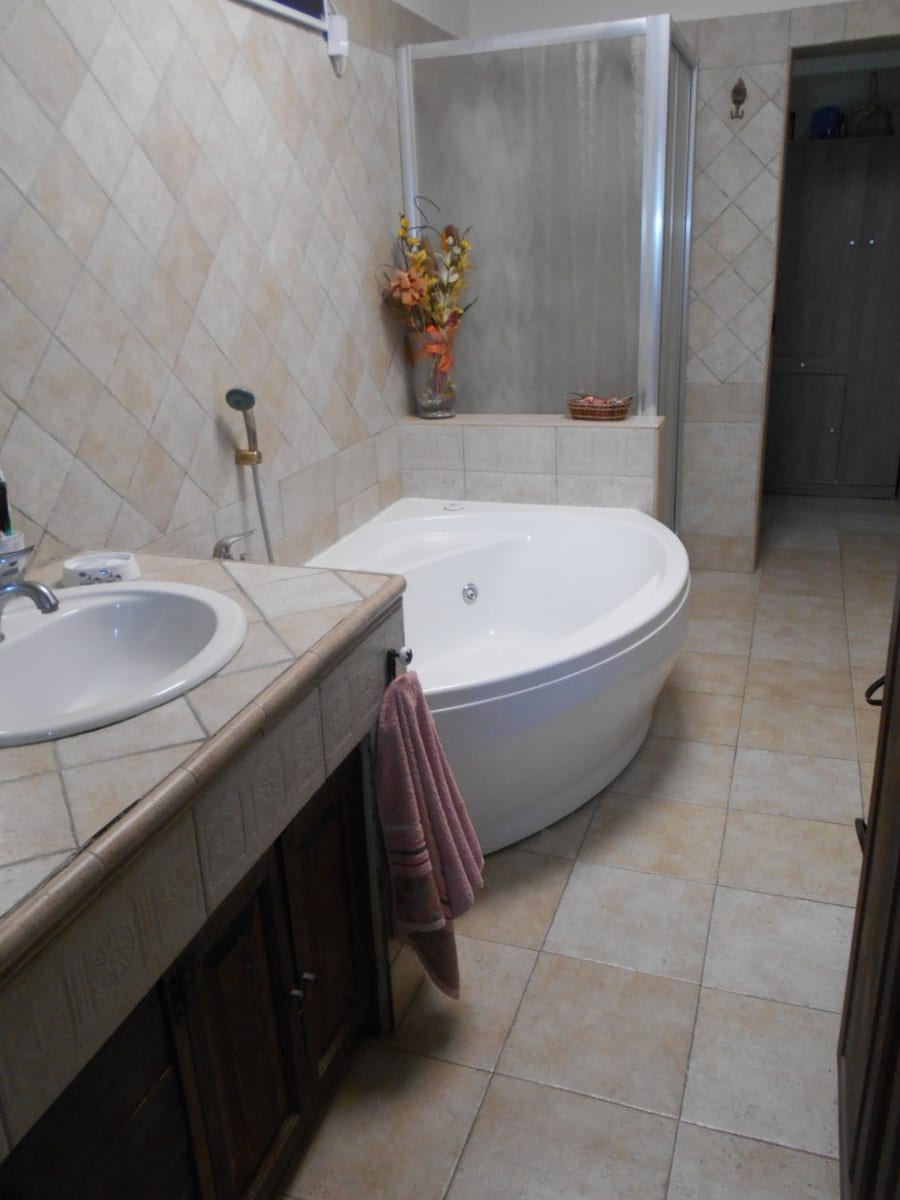 CASA INDIPENDENTE in VENDITA a BIANZÈ