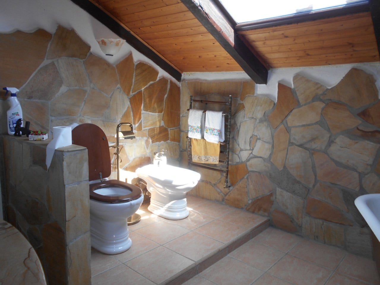 CASA INDIPENDENTE in VENDITA a BIANZÈ