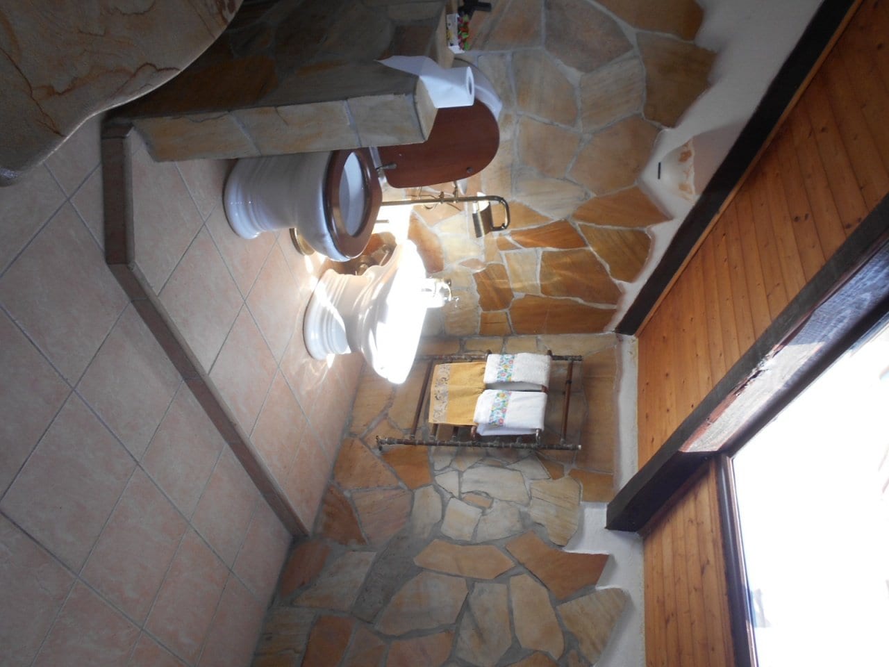 CASA INDIPENDENTE in VENDITA a BIANZÈ