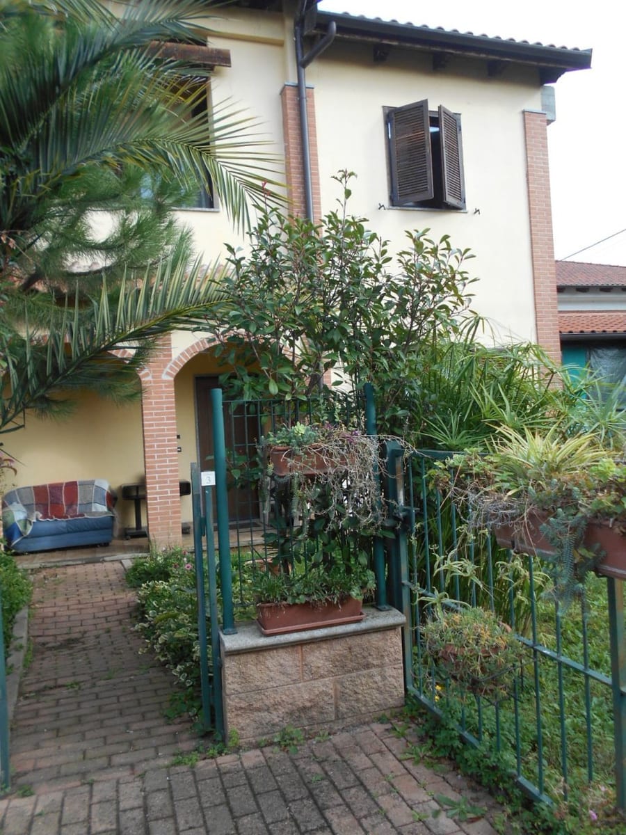 VILLA A SCHIERA in VENDITA a CIGLIANO